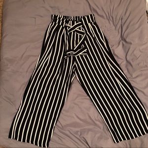 Zara cropped pants